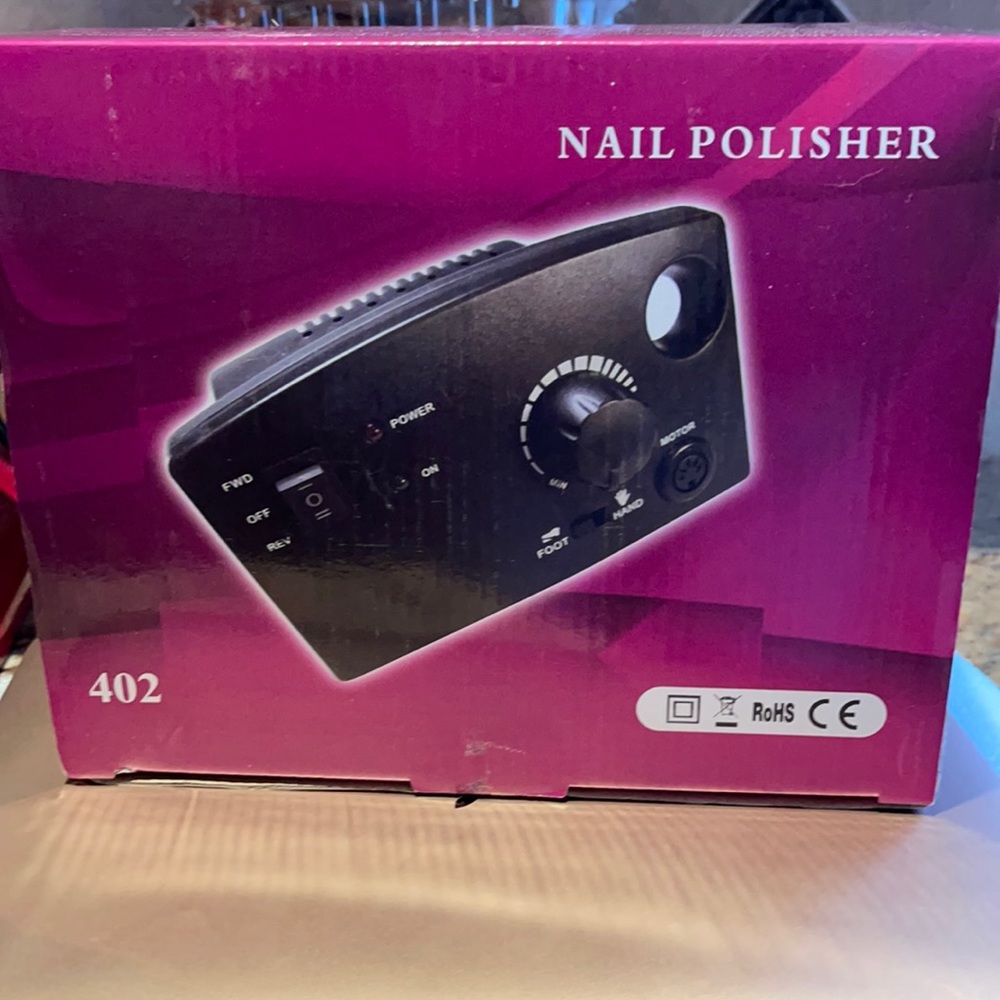 Nail polisher machine